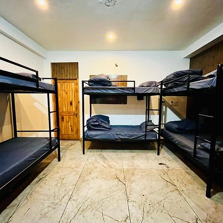 קאסול Hotel Adinova מראה חיצוני תמונה