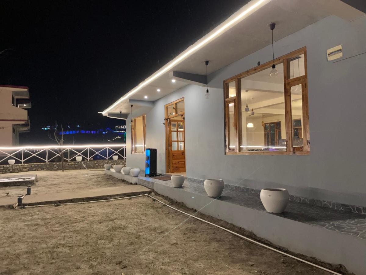 קאסול Hotel Adinova מראה חיצוני תמונה