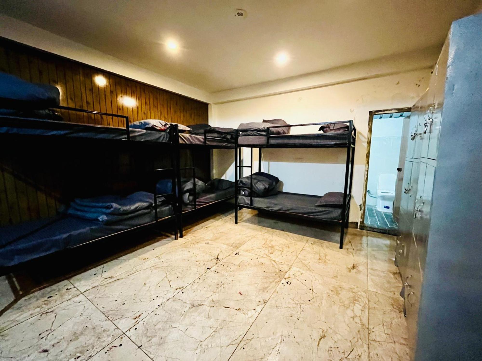 קאסול Hotel Adinova מראה חיצוני תמונה