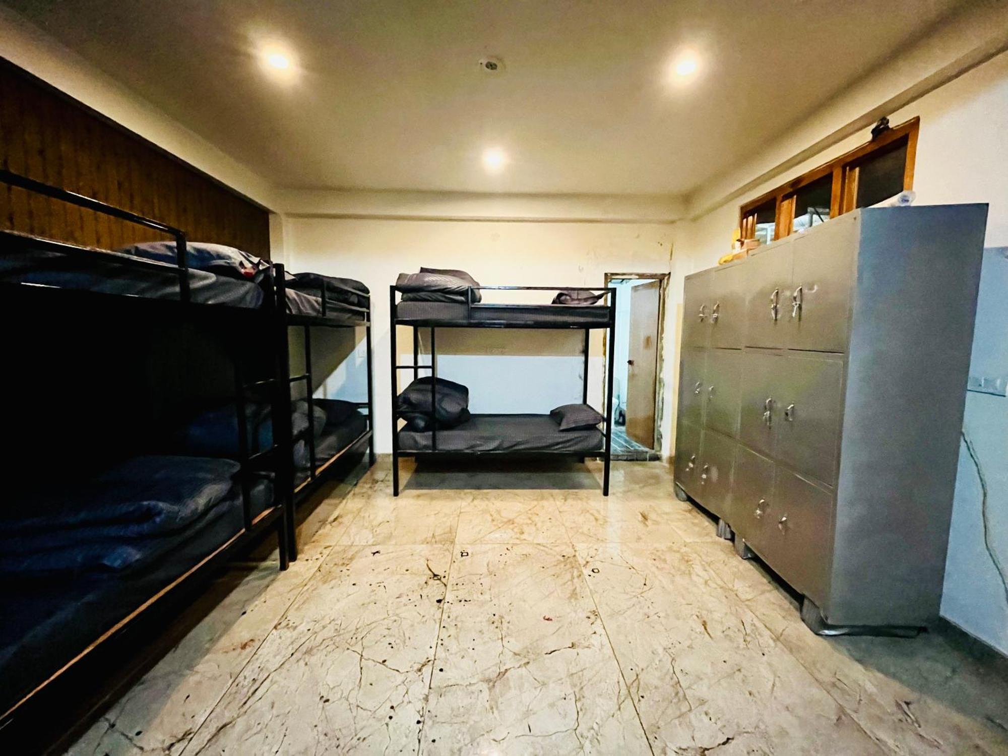 קאסול Hotel Adinova מראה חיצוני תמונה